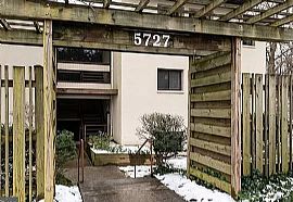 5727 Harpers Farm Rd, Columbia, Md 21044 in Columbia, MD