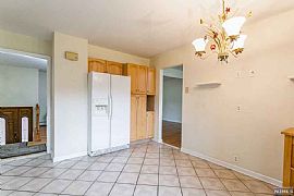 358 Mckinley Blvd, Paramus, Nj 07652 . Comfortable 3 Bed House in Paramus, NJ (Photo 7 of 10)