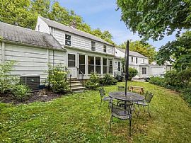 10 Kenneth Rd, Montclair, Nj 07043 . Peaceful House For Rent in Montclair, NJ (Photo 2 of 11)