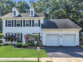 203 Sorrel Dr, Morganville, Nj 07751 . a Paradise House in Morganville, NJ