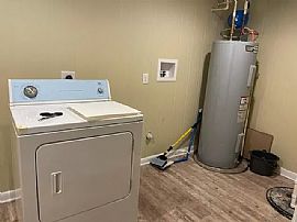 519 Poplar Ave, Westminster, Md 21157 in Westminster, MD (Photo 11 of 12)