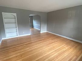 110 Regester Ave, Baltimore, Md 21212 in Baltimore, MD (Photo 5 of 12)