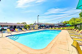 Charming 1 Bedroom Apartment  in Madison, TN (Photo 6 of 6)