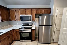 Beautiful 3 Bedroom 2 Bath Home Fro Rent in Dallas, TX