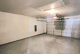 Beautiful 3 Bedroom 2 Bath Home Fro Rent in Dallas, TX (Photo 6 of 6)