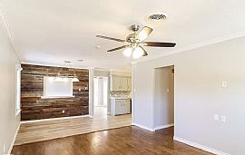 Beautiful 3 Bedroom 2 Bath Home For Rent in Dallas, TX