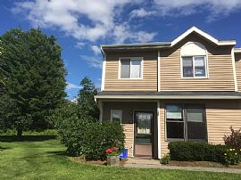 J9 Stonehedge Dr, South Burlington, Vt 05403 in South Burlington, VT