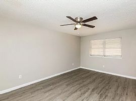 Beautiful and Spacious 3 Bedroom 2 Bath Home Available For Rent in Arlington, TX (Photo 6 of 6)
