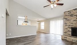 Charming 3 Bedroom 2 Bath Home Available For Rent  in Arlington, TX (Photo 5 of 6)