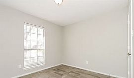 Charming 3 Bedroom 2 Bath Home Available For Rent  in Arlington, TX (Photo 6 of 6)