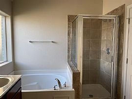 Beautiful 3 Bedroom 2 Bath Home Available For Rent  in Corpus Christi, TX (Photo 3 of 7)