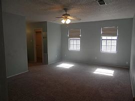 Beautiful 3 Bedroom 2 Bath Home Available For Rent  in Lubbock, TX (Photo 4 of 6)