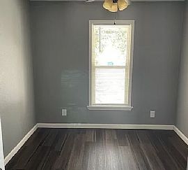 Beautiful 3 Bedroom 2 Bath Home Available For Rent  in Waco, TX (Photo 4 of 6)