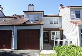 11 Yorktown Ct, Coram, Ny 11727 . Nice House in Coram, NY