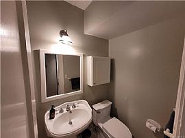 311 Knollwood Road Ext, Elmsford, Ny 10523 . Comfortable House in Elmsford, NY (Photo 12 of 12)