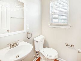 9677 Ravenscroft Ln Nw, Concord, Nc 28027 . Comfortable House  in Concord, NC (Photo 9 of 12)