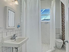 Beautiful 3 Bedroom 2 Bath Home Available For Rent  in Galveston, TX (Photo 4 of 6)