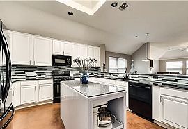 Beautiful 3 Bedroom 2 Bath Home Available For Rent  in Plano, TX