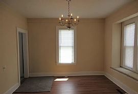 702 28th St, Vienna, Wv 26105 in Vienna, WV (Photo 6 of 12)