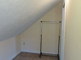 702 28th St, Vienna, Wv 26105 in Vienna, WV (Photo 9 of 12)