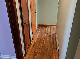 Beautiful 3 Bedroom 1 Bath Home For Rent  in Muscatine, IA (Photo 4 of 10)