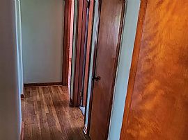 Beautiful 3 Bedroom 1 Bath Home For Rent  in Muscatine, IA (Photo 9 of 10)