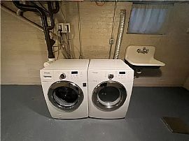 Beautiful 3 Bedroom 2 Bath Home For Rent  in Indianapolis, IN (Photo 9 of 10)