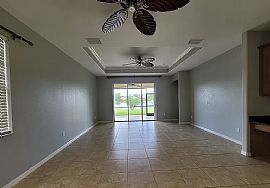 Beautiful 3 Bedroom 2 Bath Home For Rent  in Estero, FL (Photo 3 of 8)