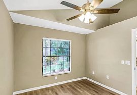 Beautiful 3 Bedroom 2 Bath Home For Rent in New Port Richey, FL (Photo 5 of 5)