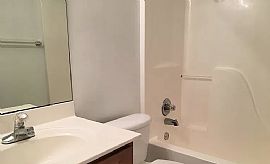 Beautiful 3 Bedroom 2 Bath Home For Rent  in Niceville, FL (Photo 6 of 7)