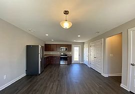 Beautiful 3 Bedroom 2 Bath Home For Rent  in Talladega, AL (Photo 3 of 8)