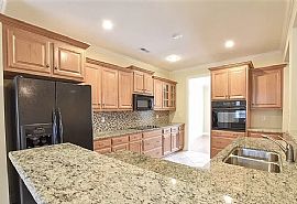 Beautiful 3 Bedroom 2.5 Bath Home For Rent  in Harvest, AL (Photo 2 of 7)