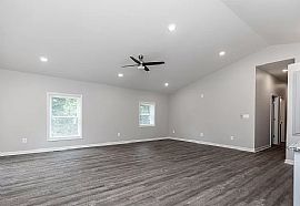 Charming 3 Bedroom 2 Bath Home For Rent  in Auburn, AL (Photo 4 of 5)