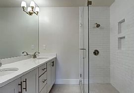 Beautiful 3 Bedroom 2.5 Bath Home For Rent  in Anchorage, AK (Photo 5 of 8)