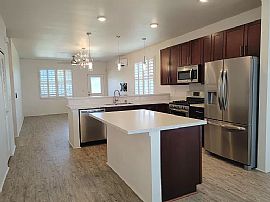 Beautiful 3 Bedroom 2 Bath Home For Rent in Ewa Beach, HI (Photo 2 of 9)