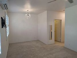 Beautiful 3 Bedroom 2 Bath Home For Rent in Ewa Beach, HI (Photo 5 of 9)