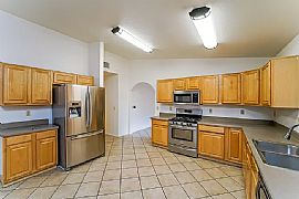 Beautiful 3 Bedroom 2 Bath Home For Rent  in Tucson, AZ