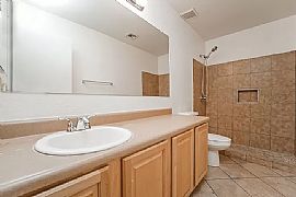 Beautiful 3 Bedroom 2 Bath Home For Rent  in Tucson, AZ (Photo 6 of 7)