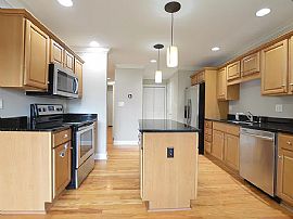 Beautiful 3 Bedroom 3.5 Bath Home For Rent  in Morgantown, WV (Photo 3 of 9)