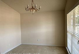 140 Clover Ridge Dr, Madison, Al 35758 in Madison, AL (Photo 2 of 11)