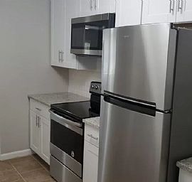 1502 Sherman St Se Apt C, Decatur, Al 35601 in Decatur, AL (Photo 3 of 12)