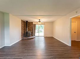 2313 Euclid Rd Nw, Huntsville, Al 35810 in Huntsville, AL (Photo 2 of 12)