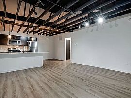 Comfy 2 Bedroom Apartment For Rent in Dallas, TX (Photo 4 of 6)