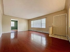 Beautiful 3 Bedroom 2 Bath Home For Rent  in Grandville, MI