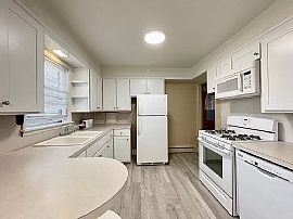 Beautiful 3 Bedroom 2 Bath Home For Rent  in Grandville, MI (Photo 2 of 12)