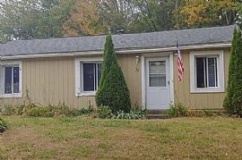3bed 2bath  in Auburn, MA