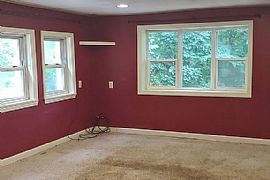 3bed 2bath  in Auburn, MA (Photo 3 of 6)