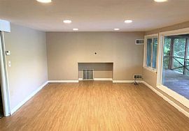 3bed 2bath  in Hadley, MA (Photo 6 of 7)