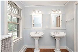 16407 Fernway Rd, Shaker Heights, Oh 44120 . Awesome House in Shaker Heights, OH (Photo 11 of 11)