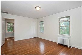 16407 Fernway Rd, Shaker Heights, Oh 44120 . Awesome House in Shaker Heights, OH (Photo 8 of 11)